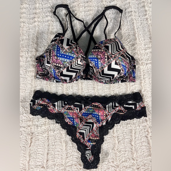 Victoria’s Secret Multicolored Pattern Bra and Panties Set 34C, M NWOT - Picture 1 of 6